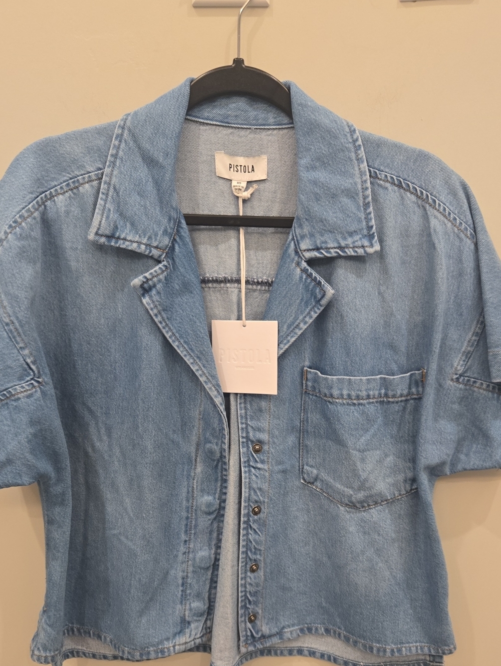 NWT pistola Light Blue Short-Sleeve Denim Button-Down Shirt. Size XS.